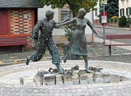 Hansel-Fingerhut-Brunnen