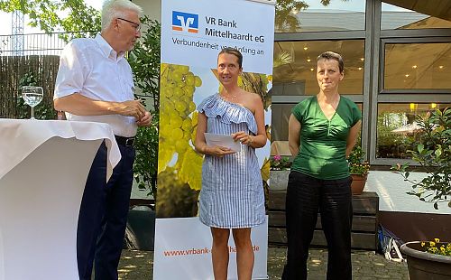 3000 Euro für das Forster Kindertheater