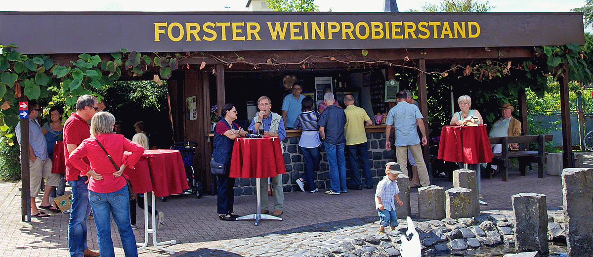 Forster Weinprobierstand