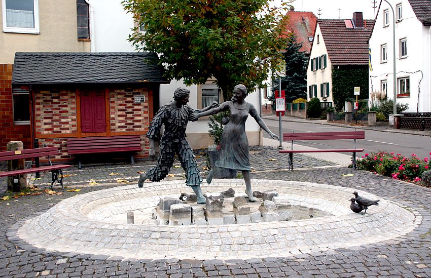Hansel-Fingerhut-Brunnen 